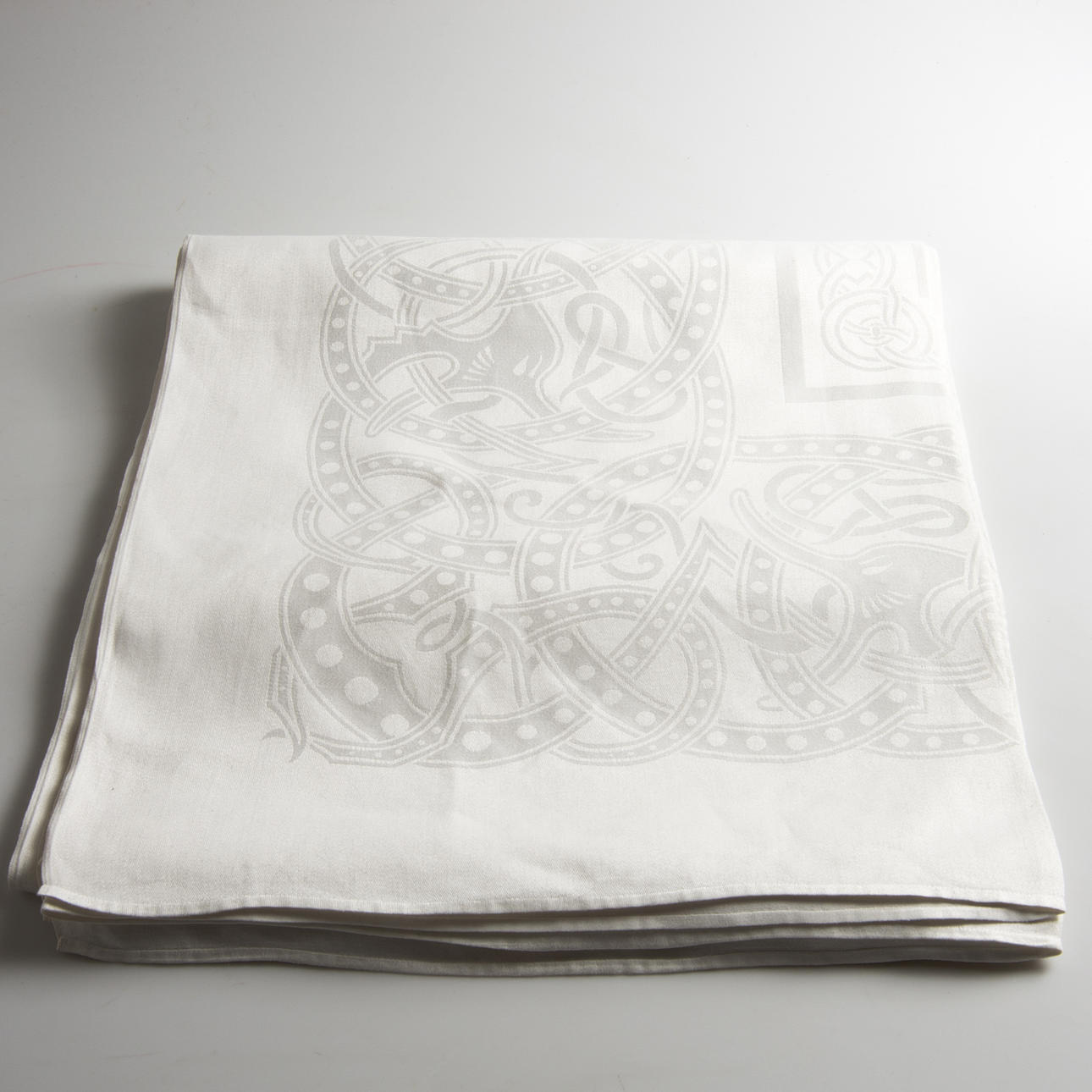 DUK, linnedamast, drakmönstrad, Signe Sohlman.