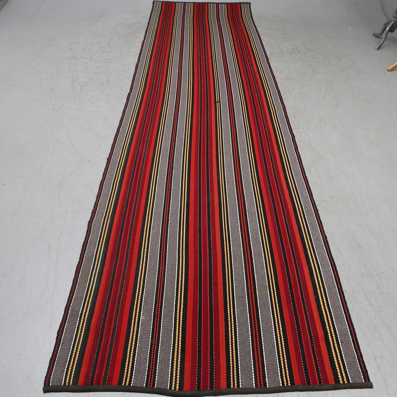 TEXTIL / MATTA, allmoge, 1900-tal, 410 x 112 cm.