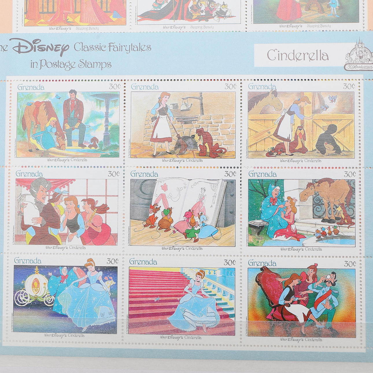 FRIMÄRKSSAMLING, hela världen, bl.a Disney frimärken, 1900-tal.