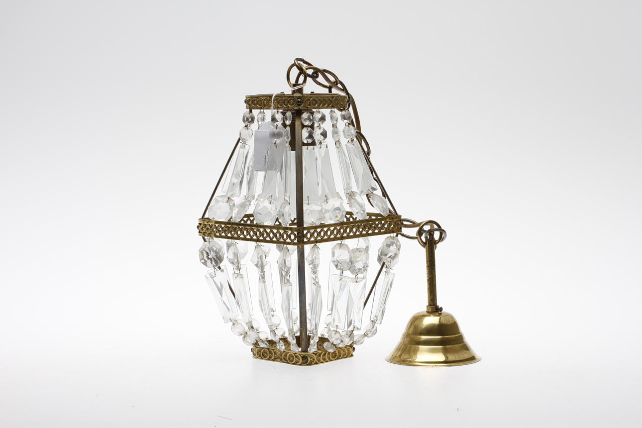 TAKLAMPA, mässing med prismor, 1900 tal.