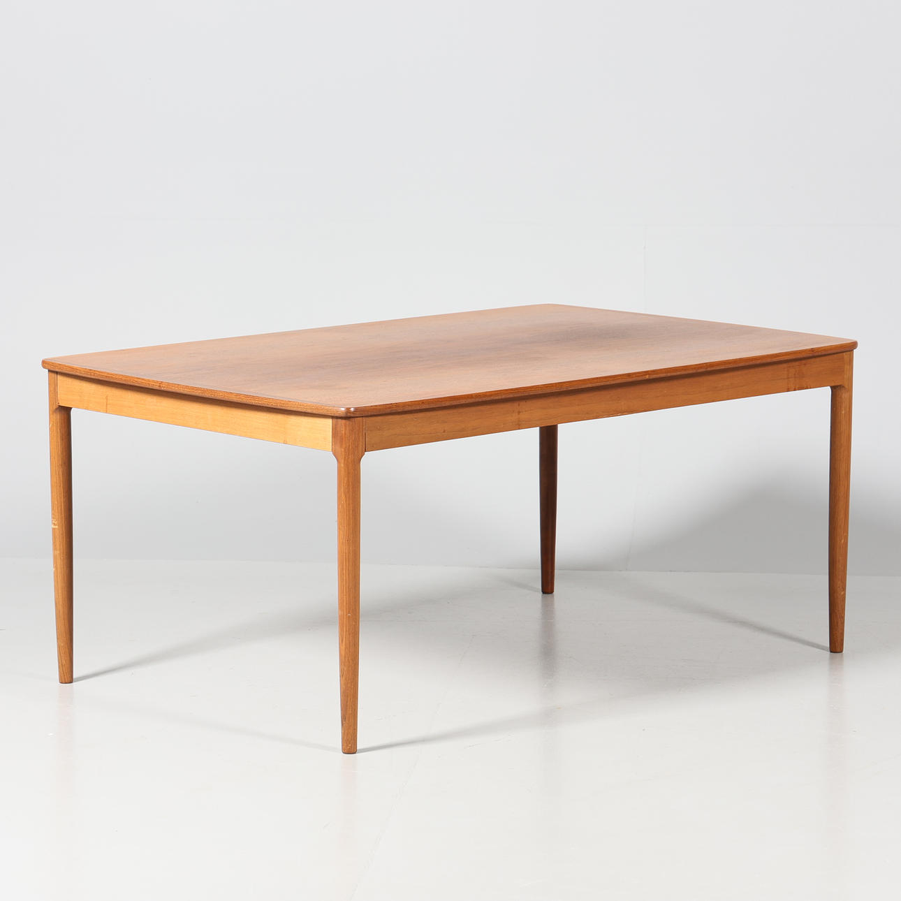 YNGVAR SANDSTRÖM. SOFFBORD, teak, Seffle Möbelfabrik.