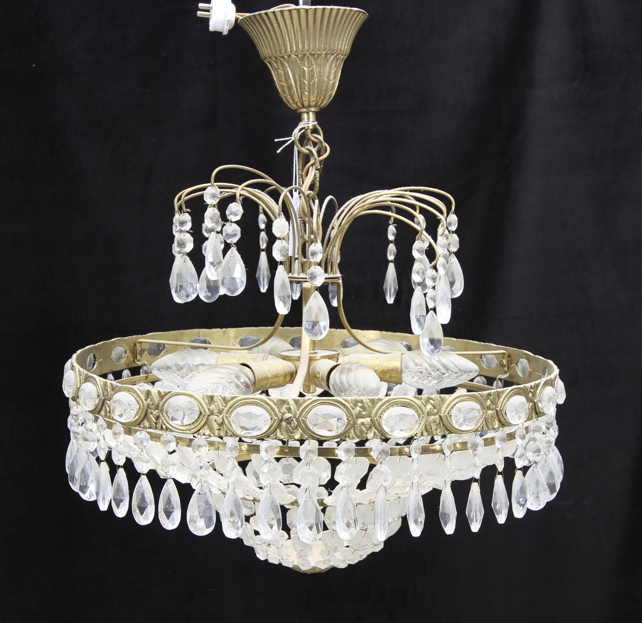 TAKLAMPA MED PRISMOR, 1900 tal.