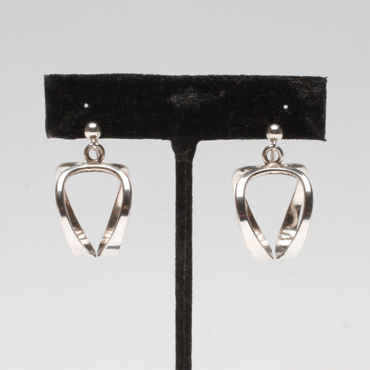 ÖRHÄNGEN, ett par, silver, Anna Greta Eker, Fredrikstad, Norge, 1970-tal.