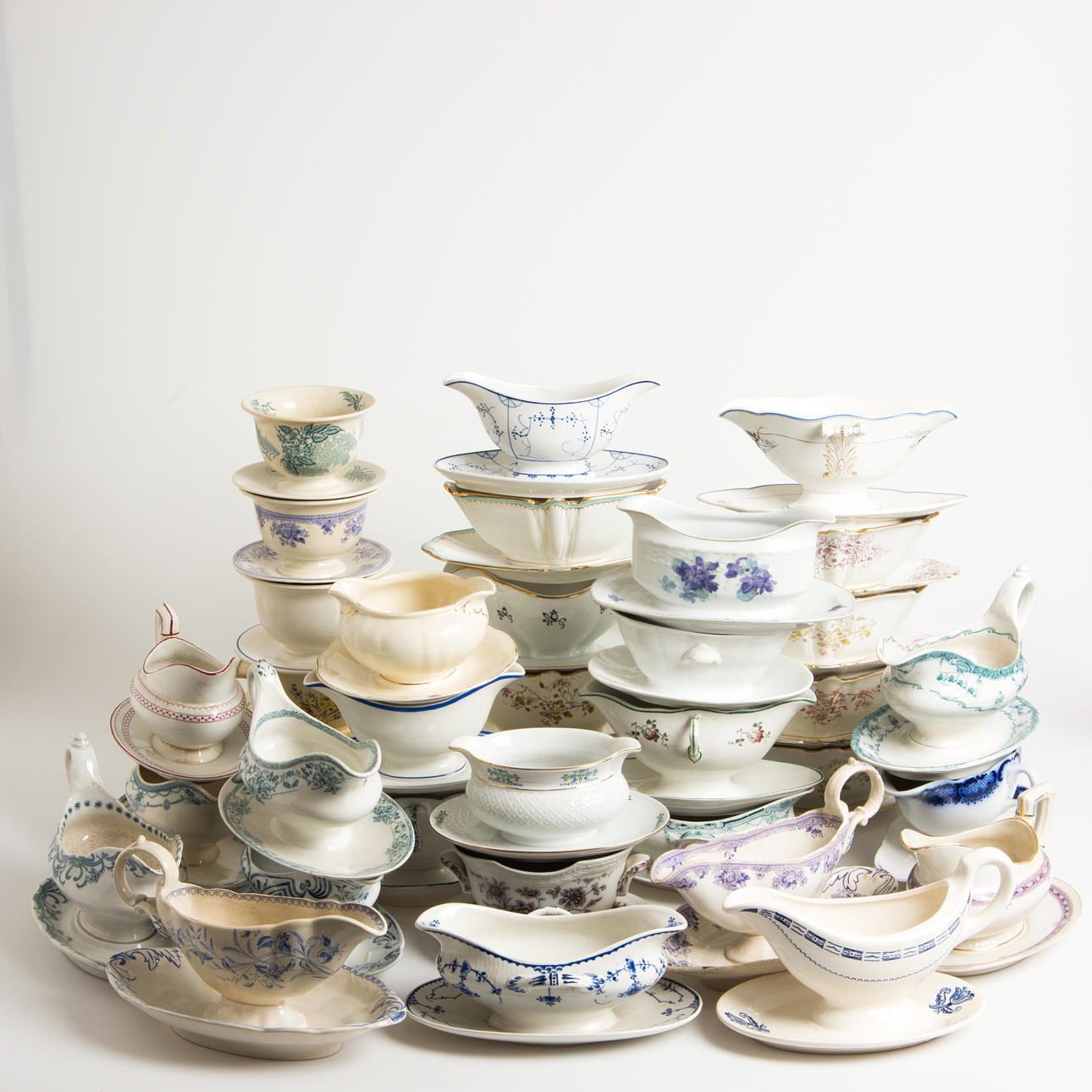 SÅSSKÅLAR, 36 stycken, porslin.