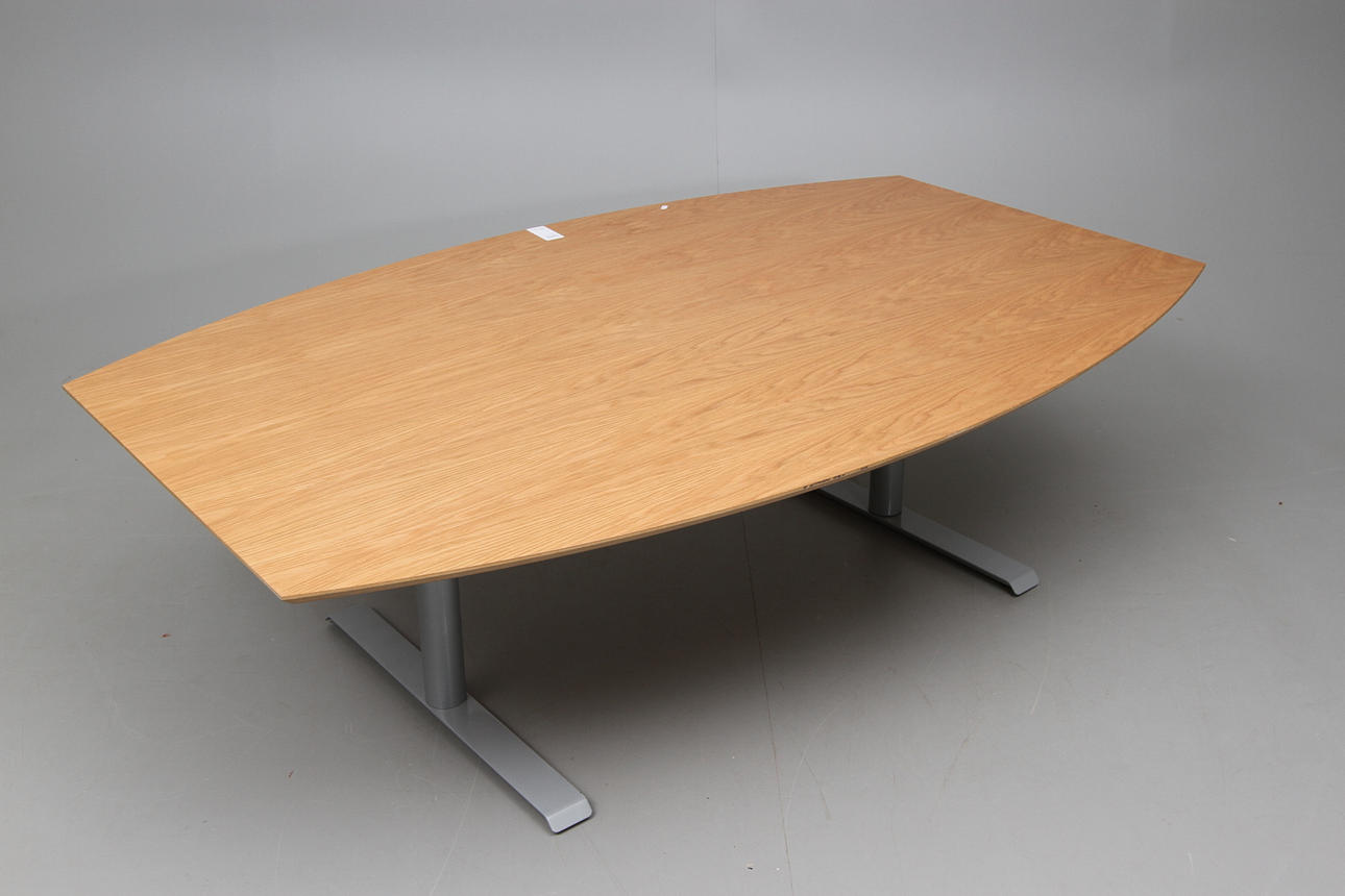 MAT/KONFERENSBORD 2000-tal.