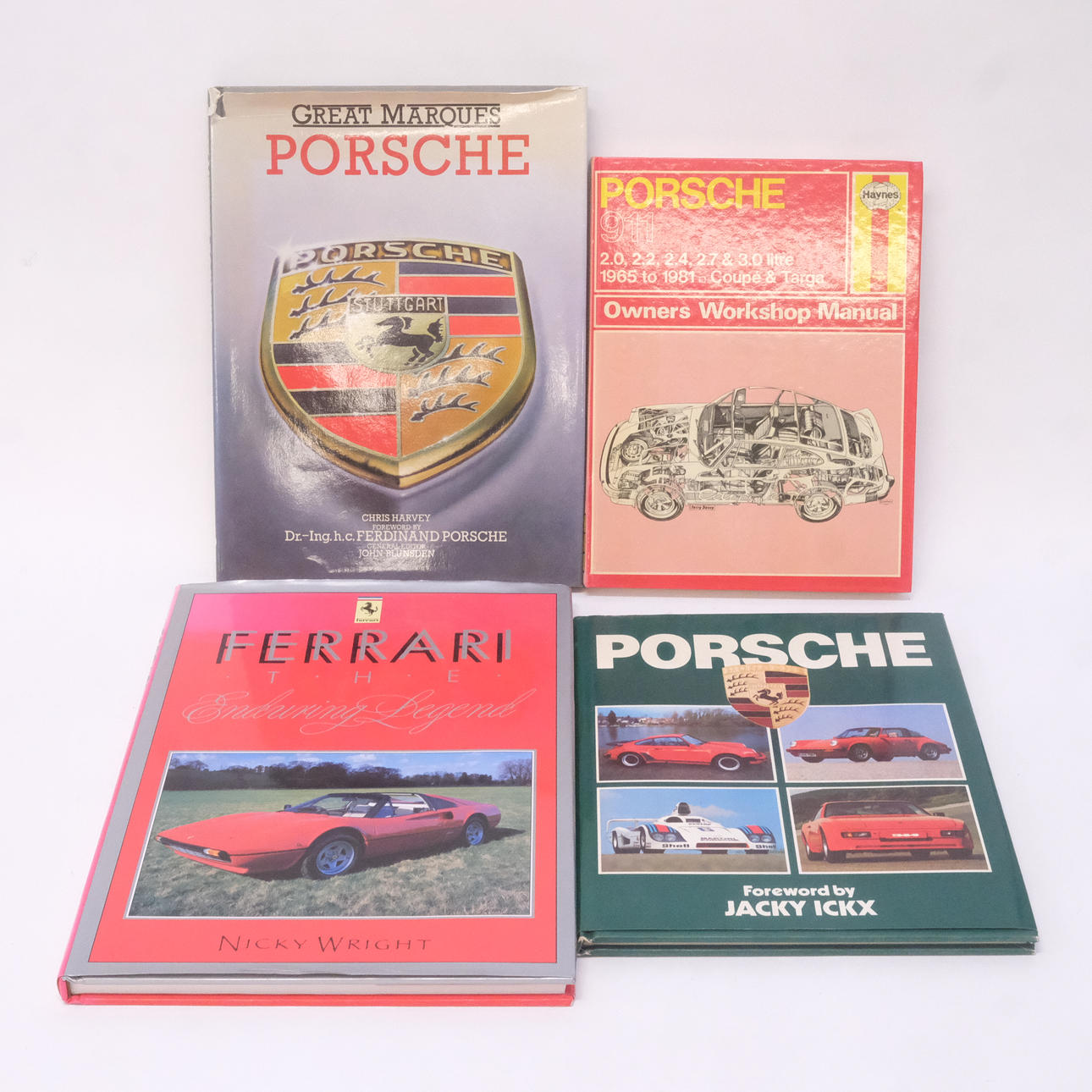 FYRA BÖCKER OM PORSCHE OCH FERRARI.