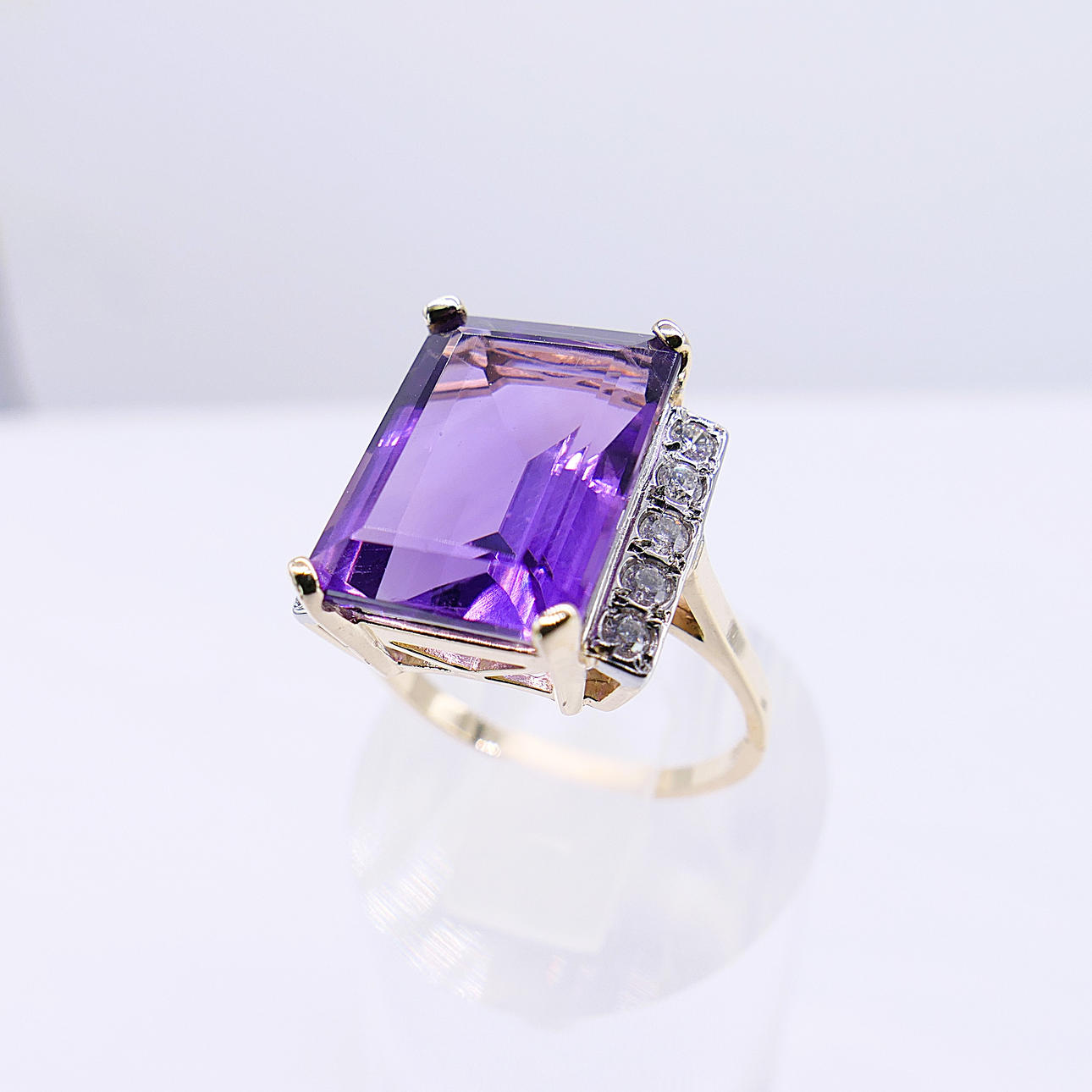 AMETIST- OCH DIAMANTRING.