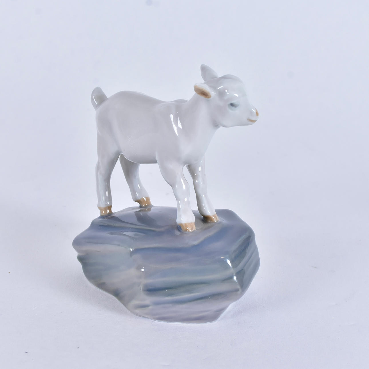 JEANNE GRUT. figurin, porslin, Royal Copenhagen.
