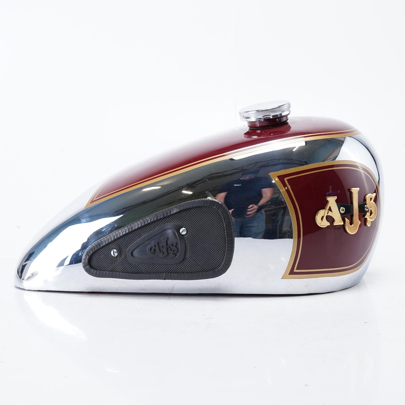 AJS/MATCHLESS, fuel tank, for 1950s model.