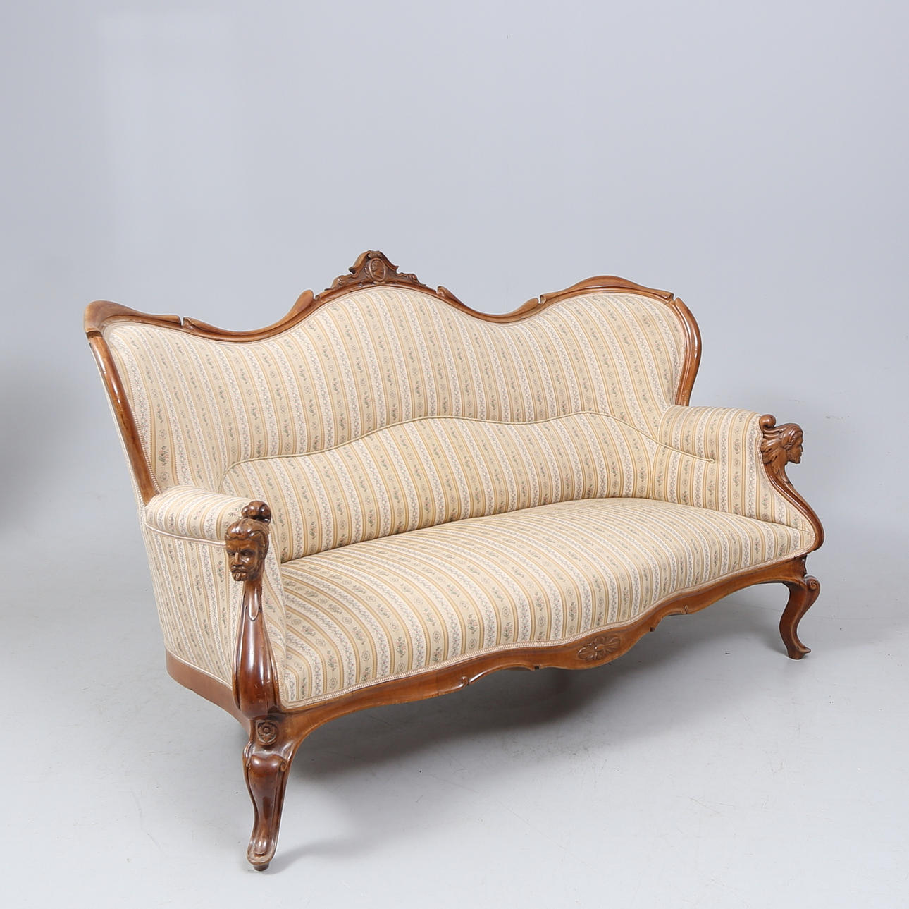 SOFFA, nyrokoko-stil, 1900-talets första hälft.