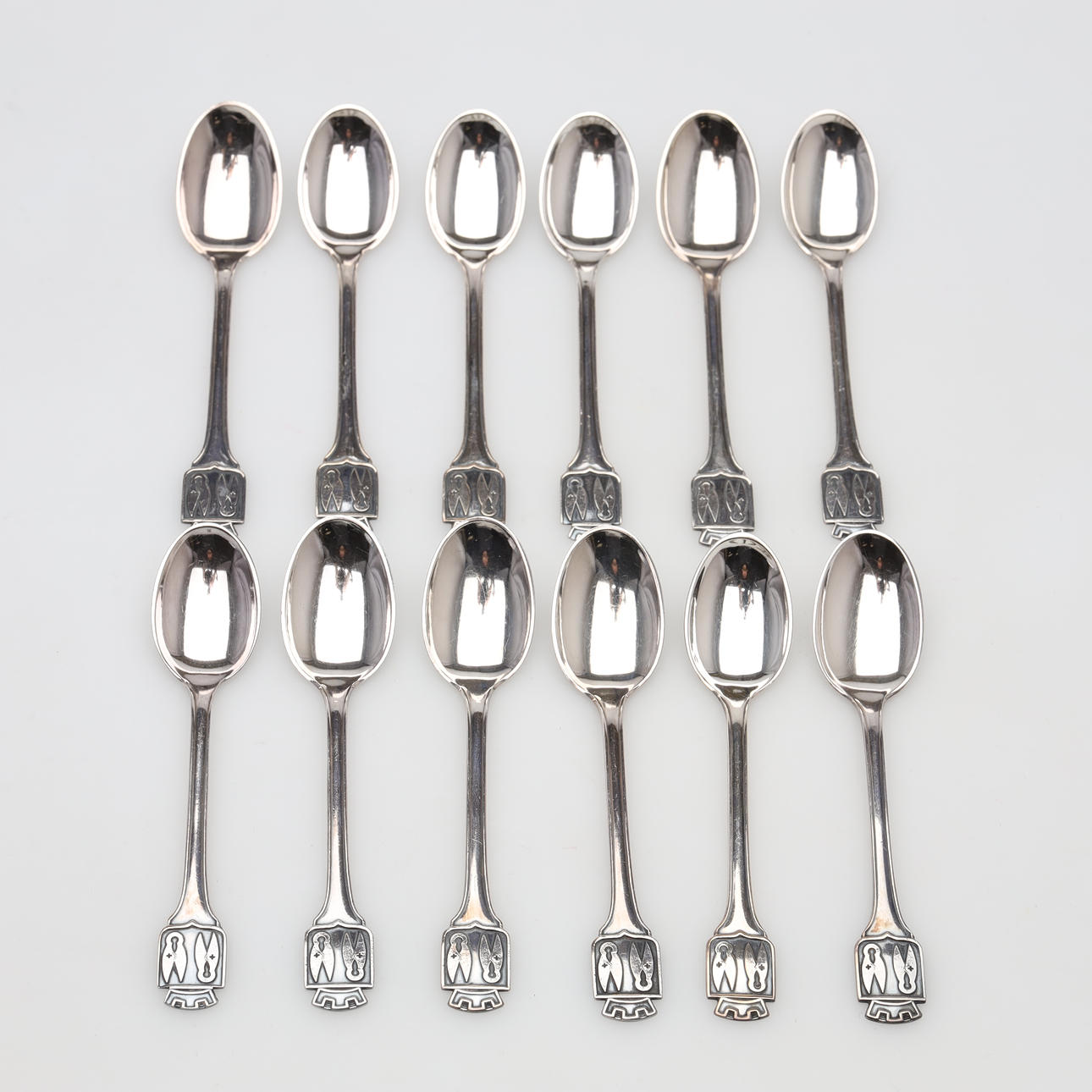 SKEDAR 12 stycken, silver, vikt ca 100 gram.
