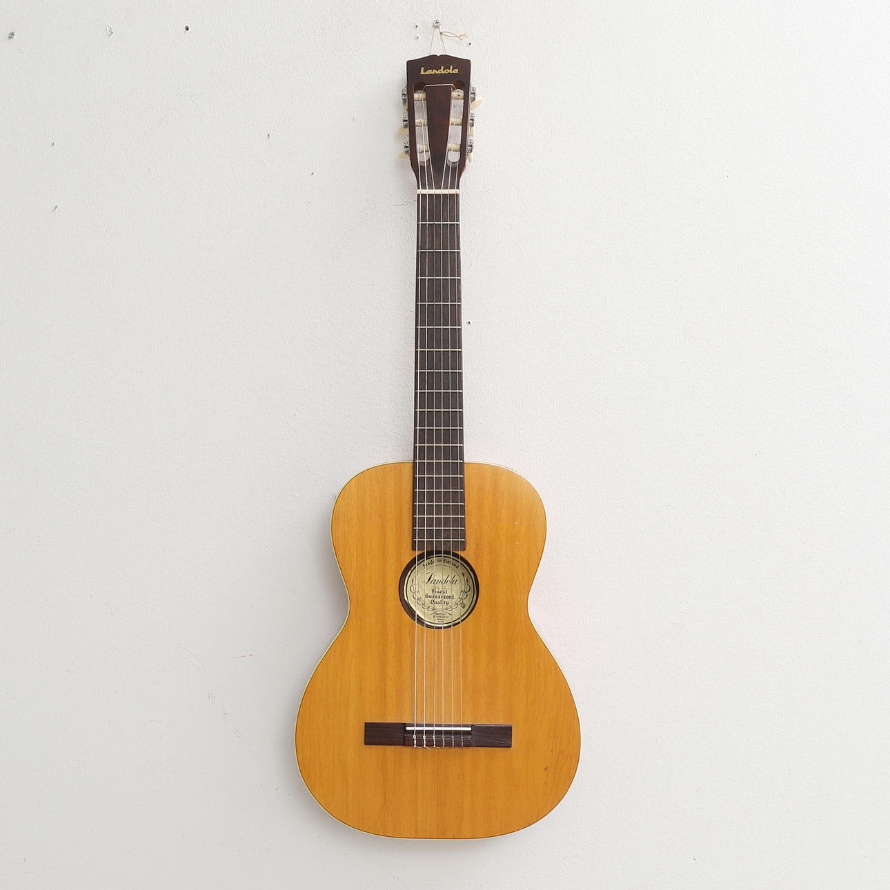 GITARR, akustisk, Landola, Finland.