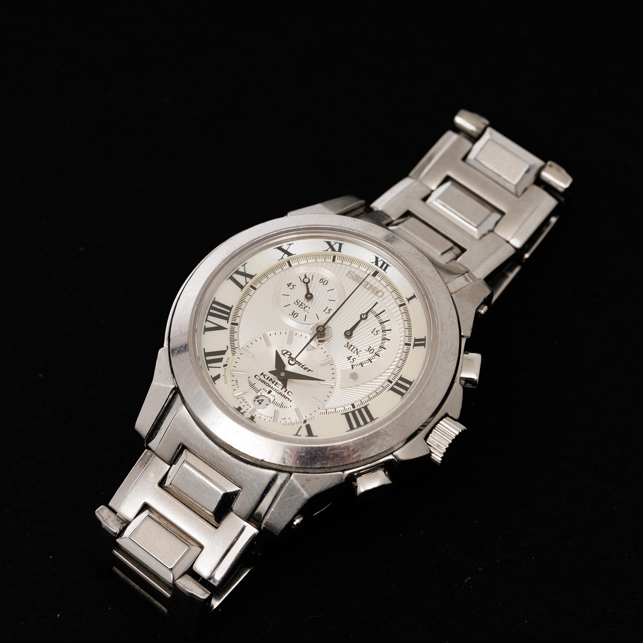 SEIKO Premier Kinetic Chronograph, Automatic.