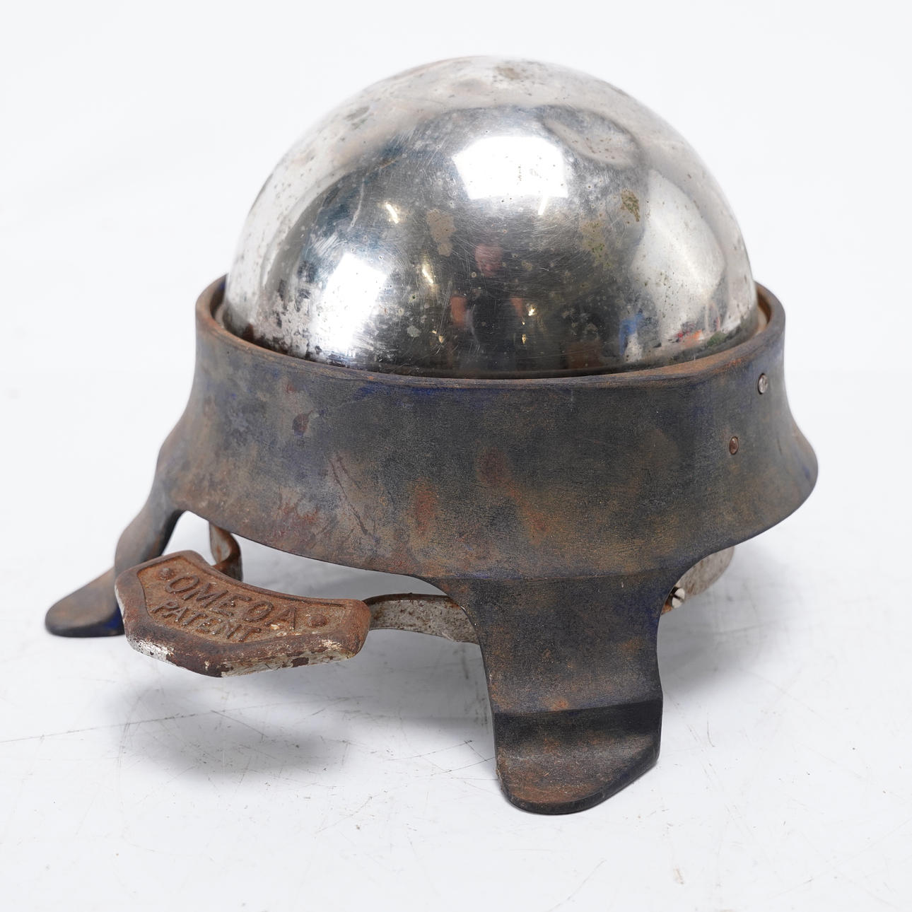 SPITTOON, "Omega", circa 1900.