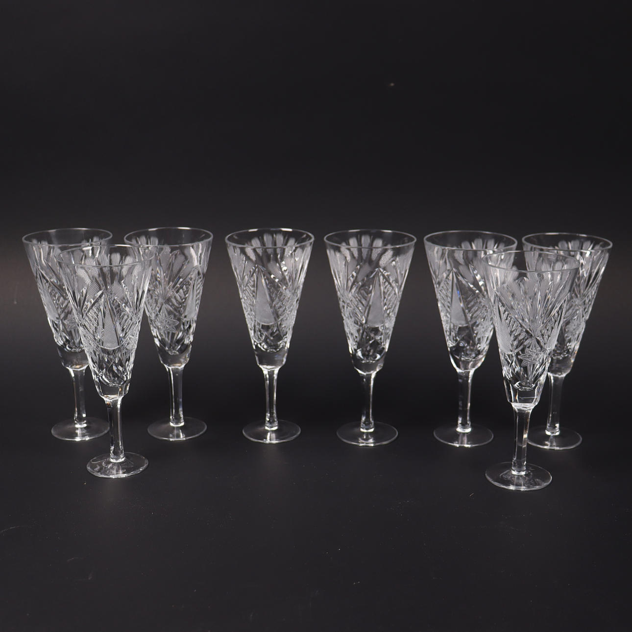 CHAMPAGNEGLAS, Böhmisk slipning, 8 st.