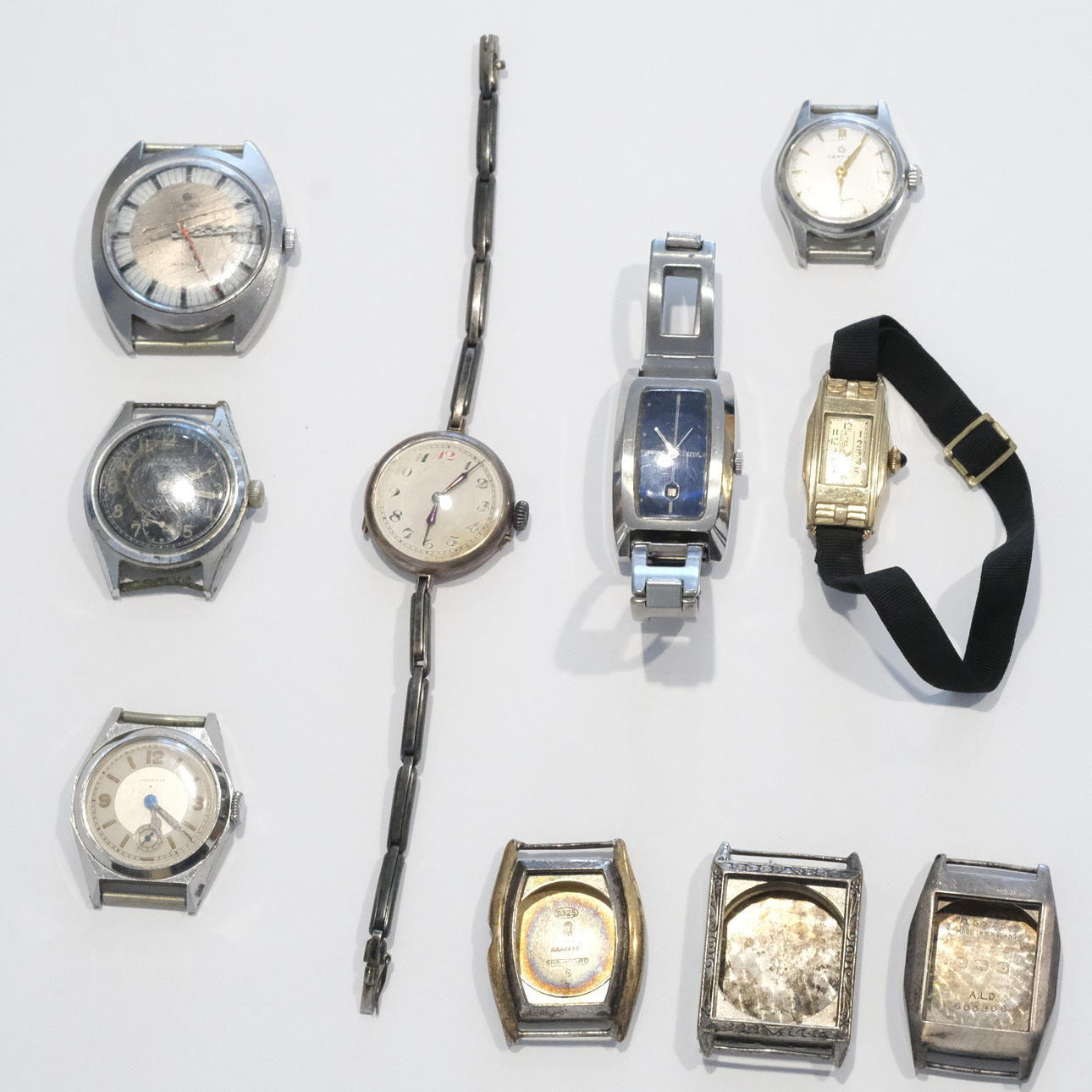 SAMLING ARMBANDSUR OCH SILVERBOETTER.
