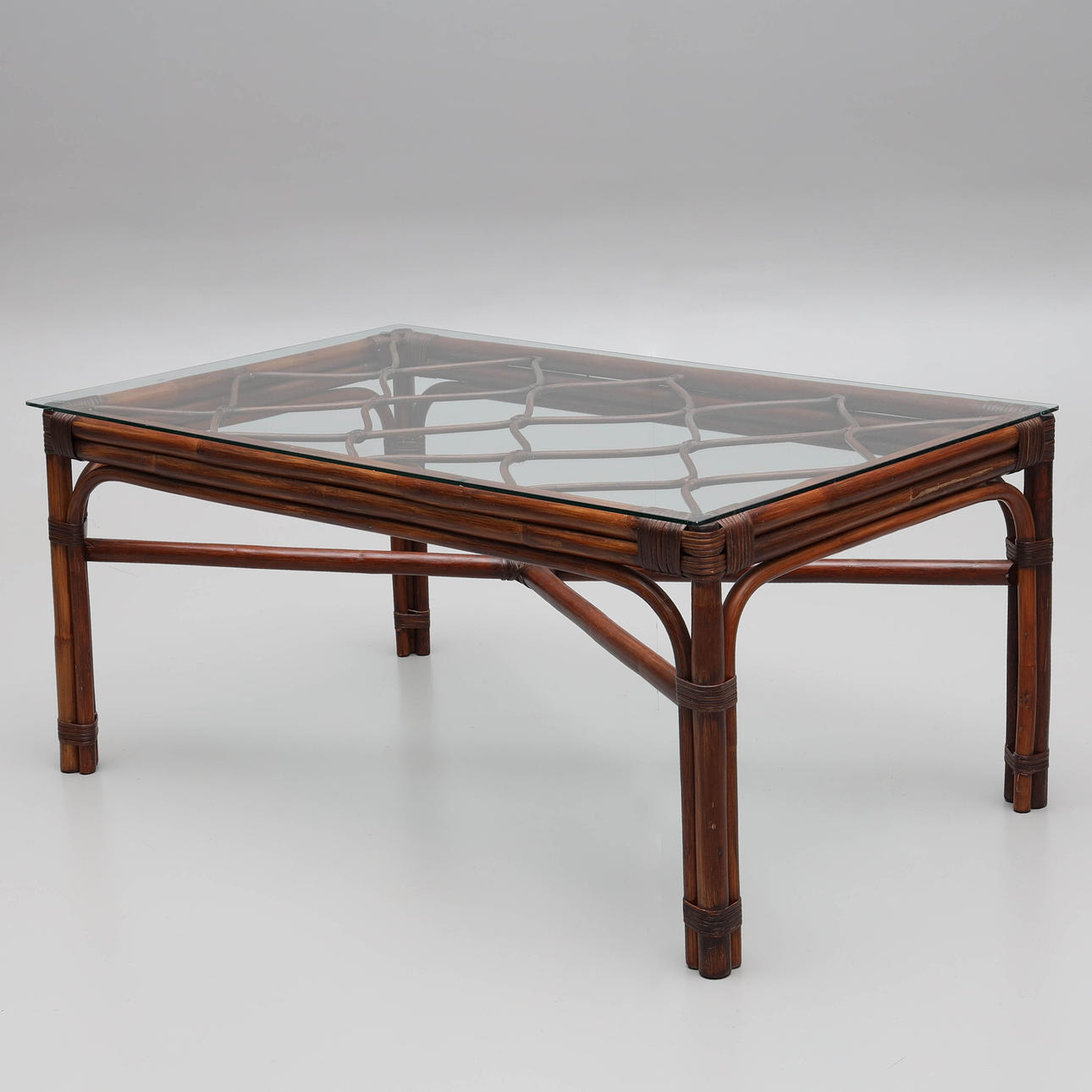 SOFFBORD, bambu/rotting/glas, 1900-talets senare del.