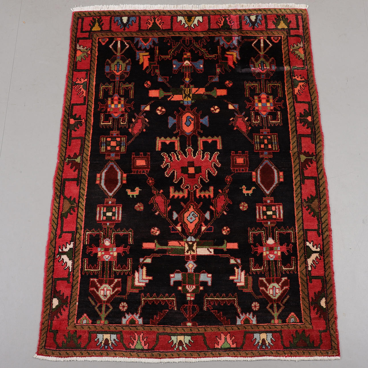 MATTA, persisk, 188 x 134 cm.