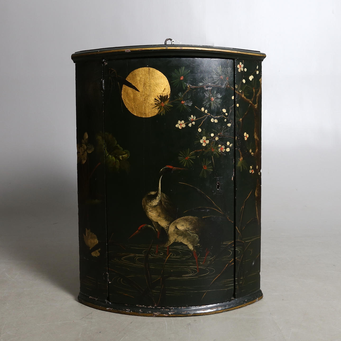 VÄGGSKÅP, Japaniserande dekor, 17/1800-tal.