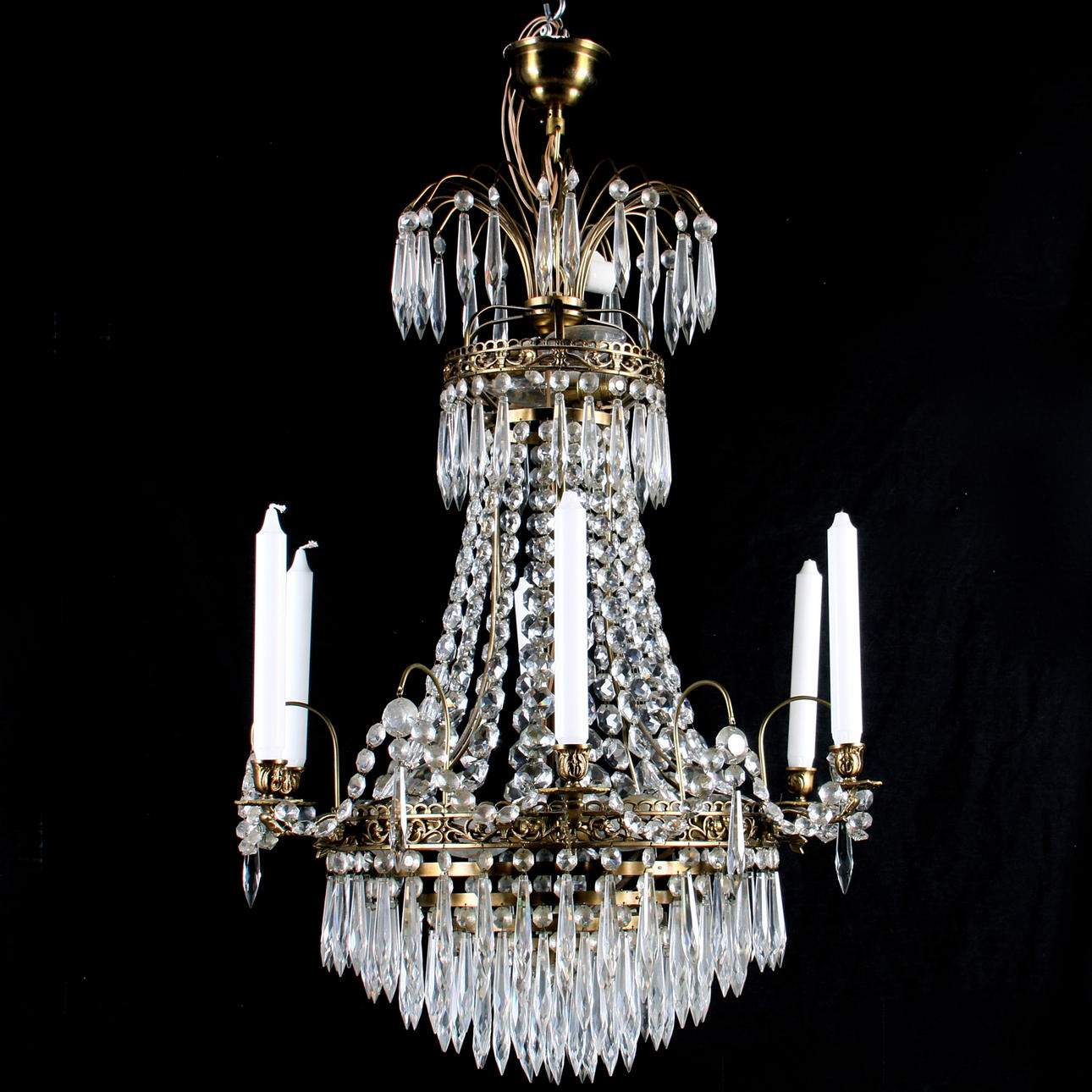 LJUSKRONA, med prismor, gustaviansk stil, 1900-talets första hälft.