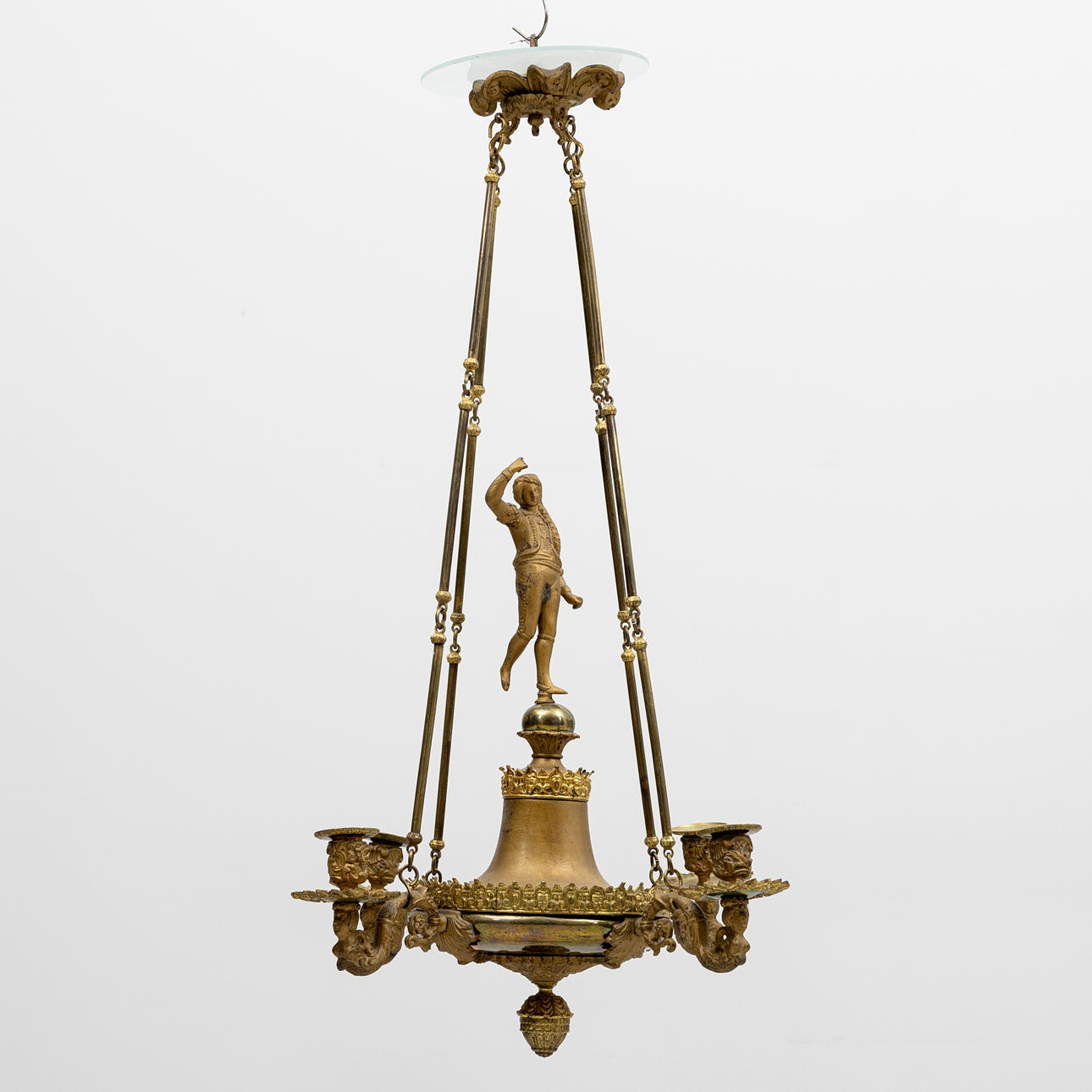 AMPEL, förgylld, 1800-talets andra hälft, höjd ca 85 cm.