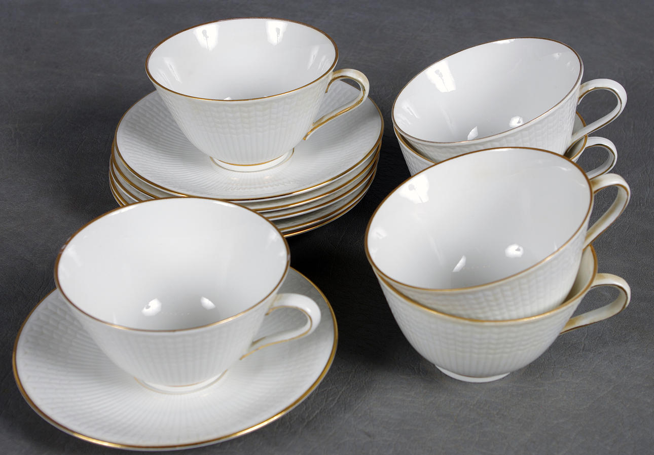 TESERVIS, Louise Adelborg, "Swedish grace".