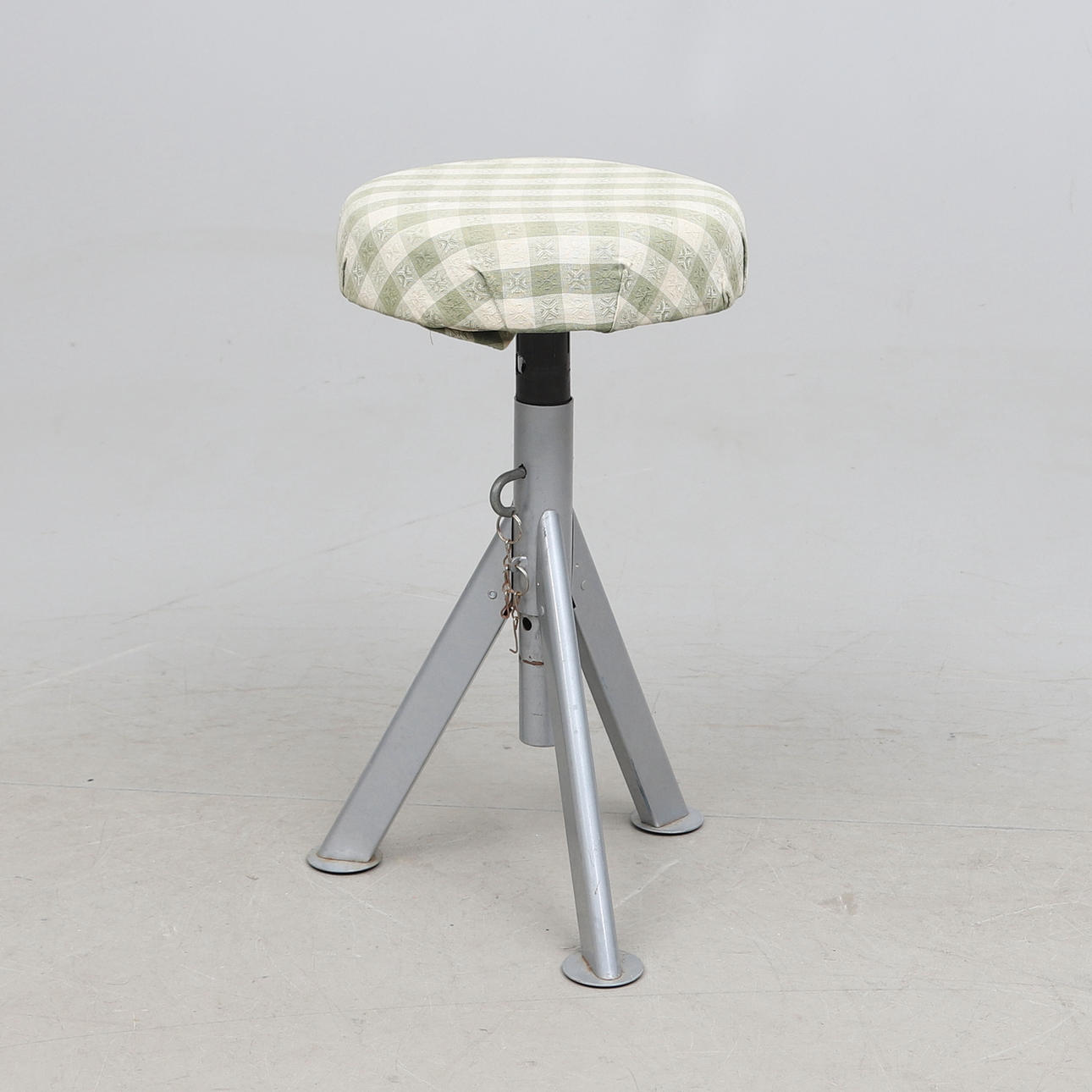 PALL, industristil, 19-/2000-tal.