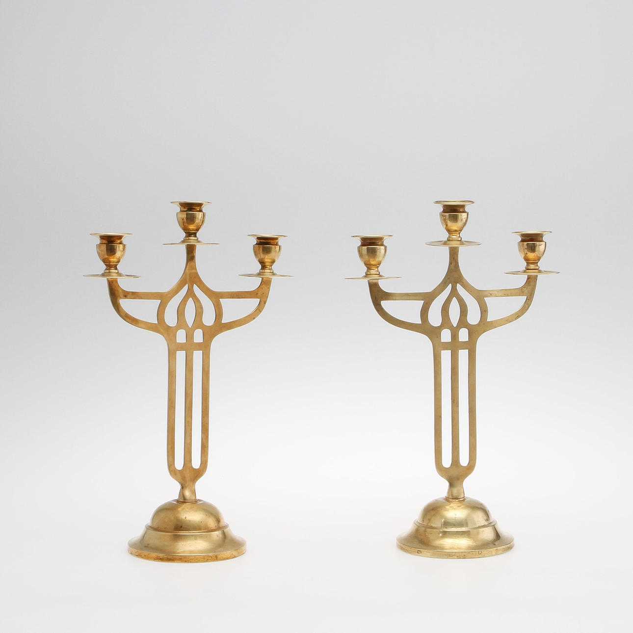 KANDELABRAR, 1 par mässing, jugend.