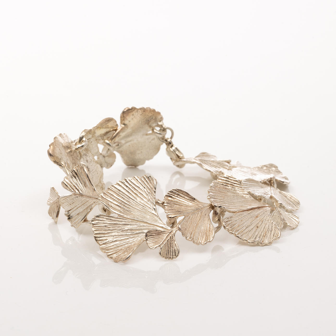 MICHAEL MICHAUD FINE Gingko, Bracelet, "King Olive", sterling silver.