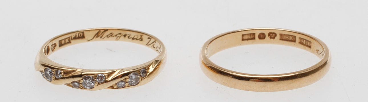 RINGAR, 2 st, 18k guld, vikt ca 4,2 gr.