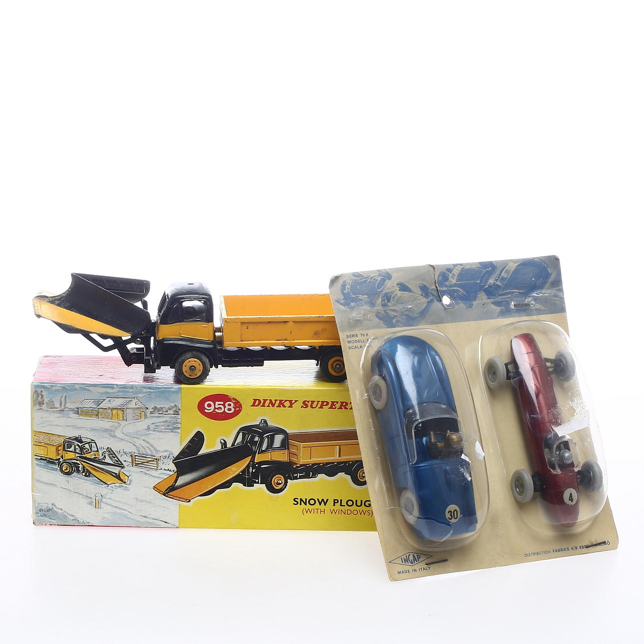 DINKY TOYS 958 SNOW PLOUGH i originalkartong, 2 INGAP i originalkartong.