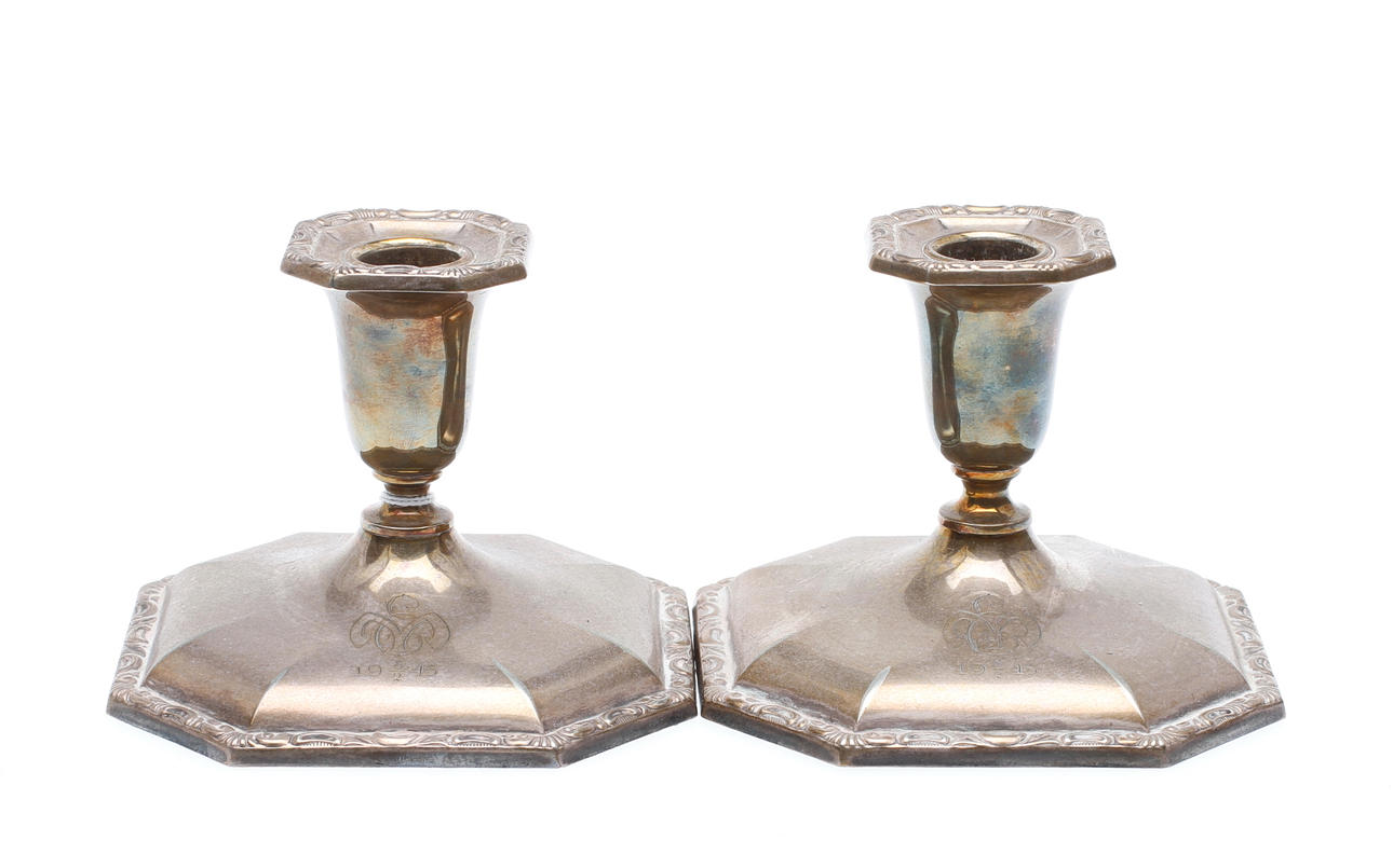 LJUSSTAKAR, ett par, silver, Norge.