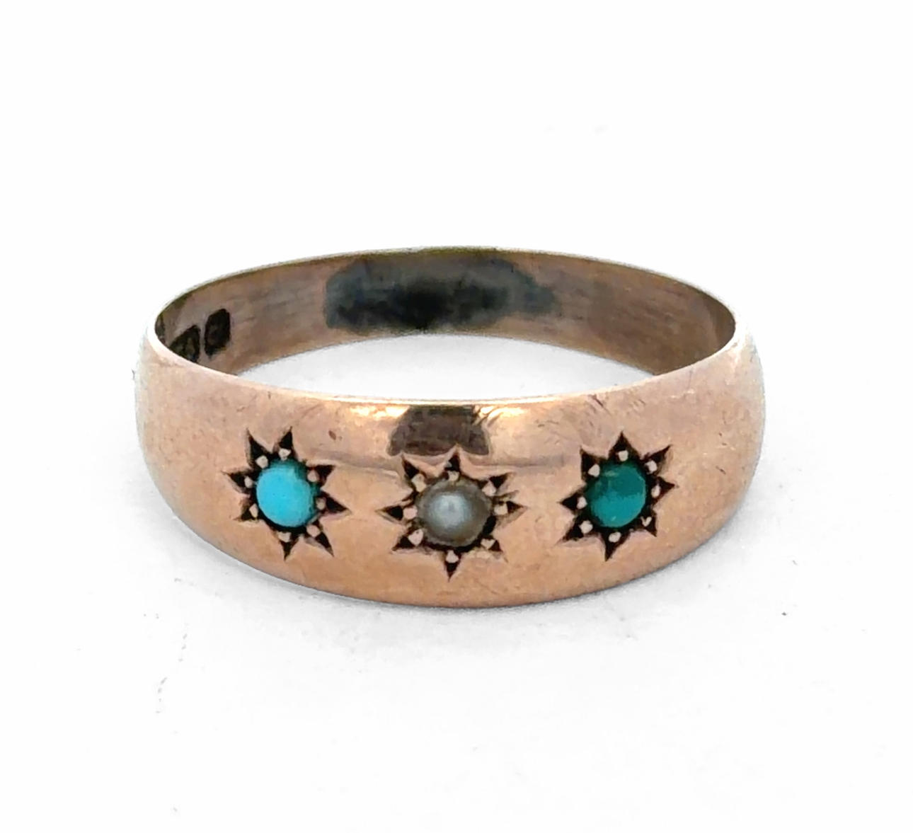 TURQUOISE AND PEARL GYPSY RING.