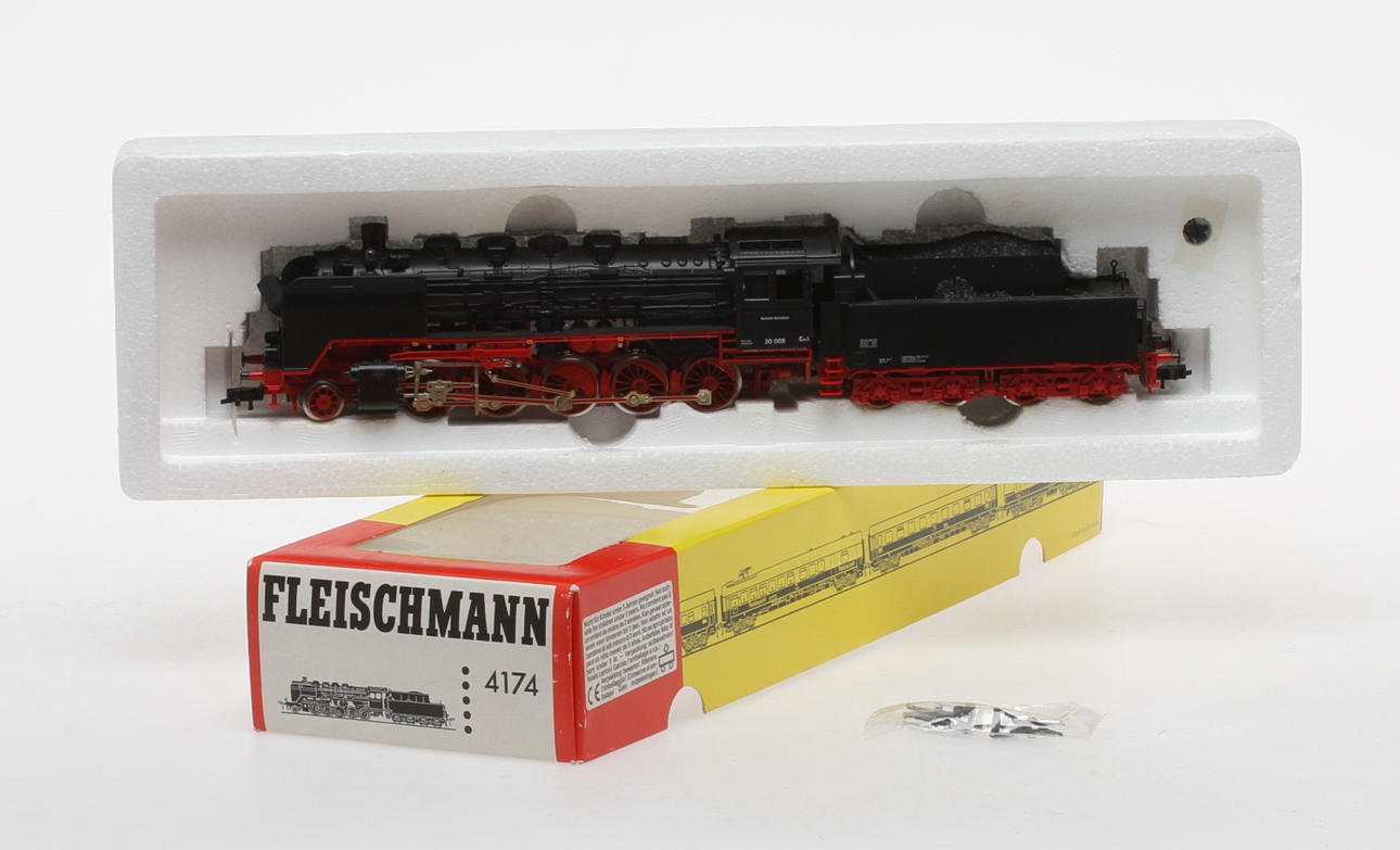 MODELLTÅG FLEISCHMANN ånglok 4174 BR 50 originalkartong.