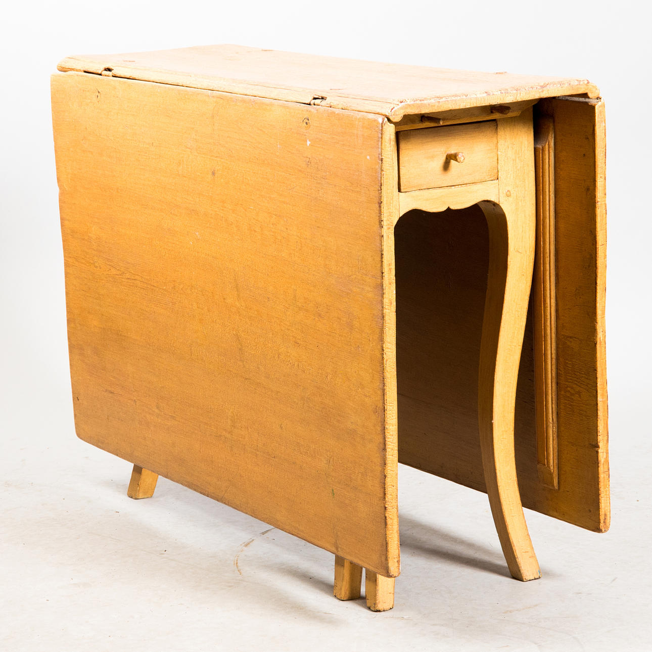 SLAGBORD, patinerad fur, rokoko, 1700-talets andra hälft.