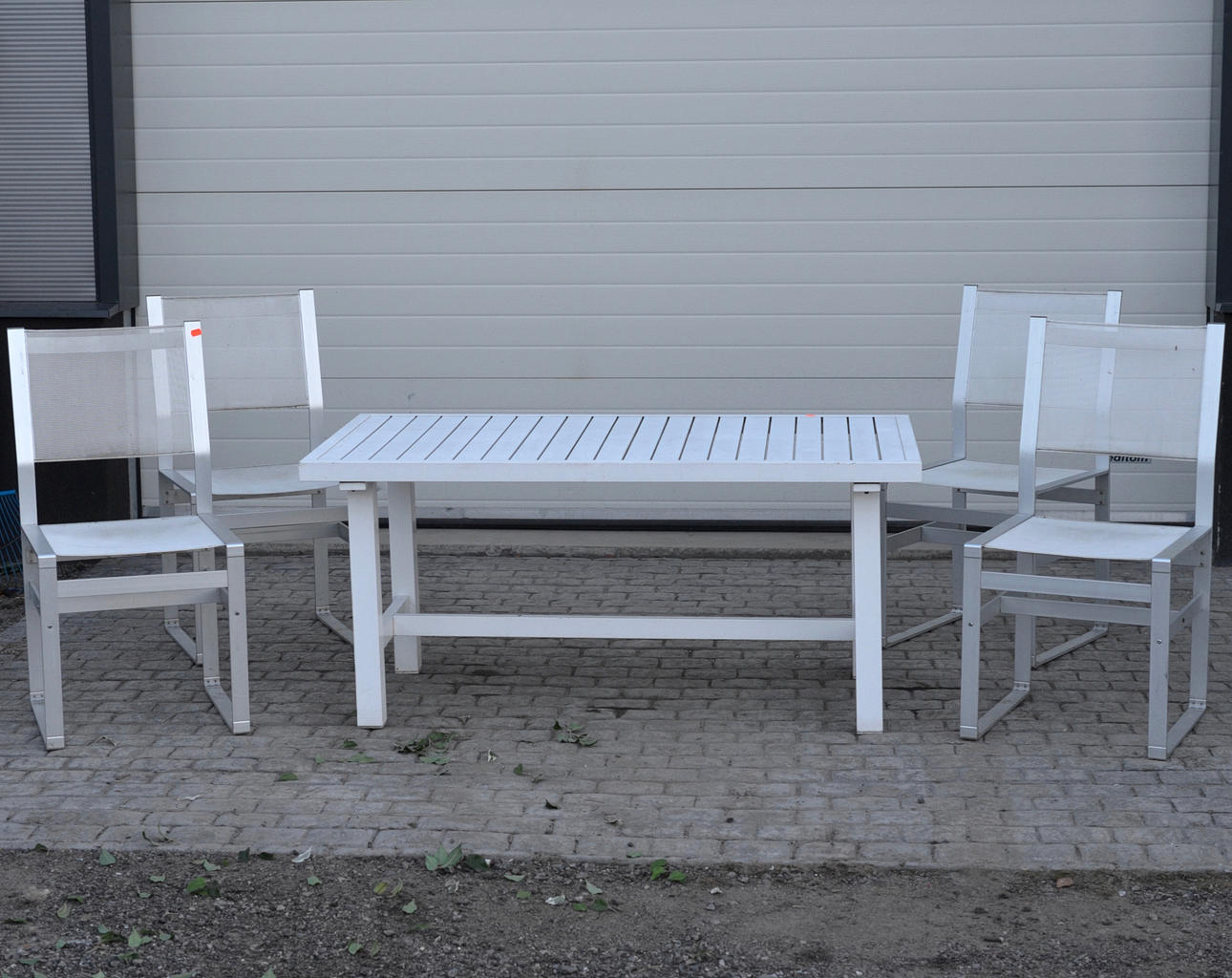 TRÄDGÅRDSMÖBEL, FRI FORM.