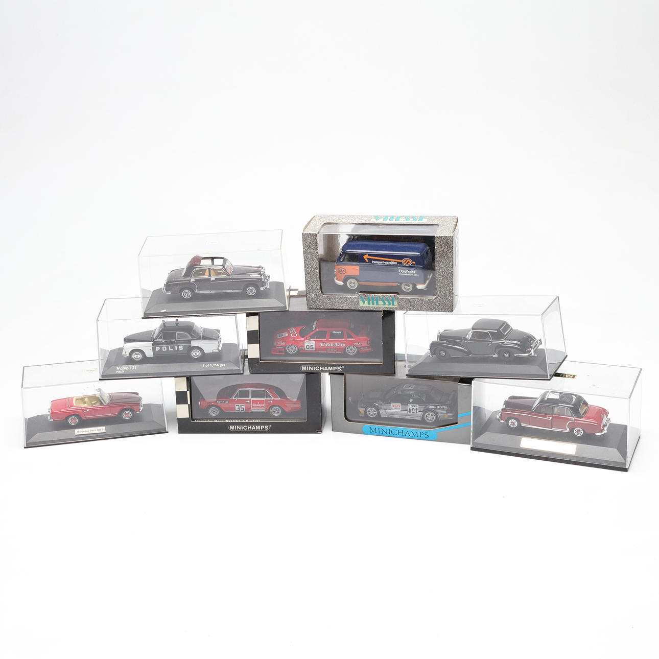 MODELLBILAR, 9 st, bl.a. Minichamps.