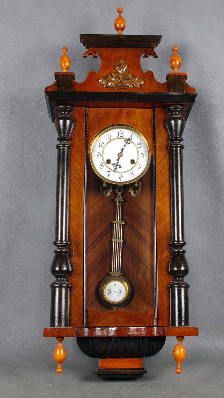 VÄGGUR, mahogny, Junghans.