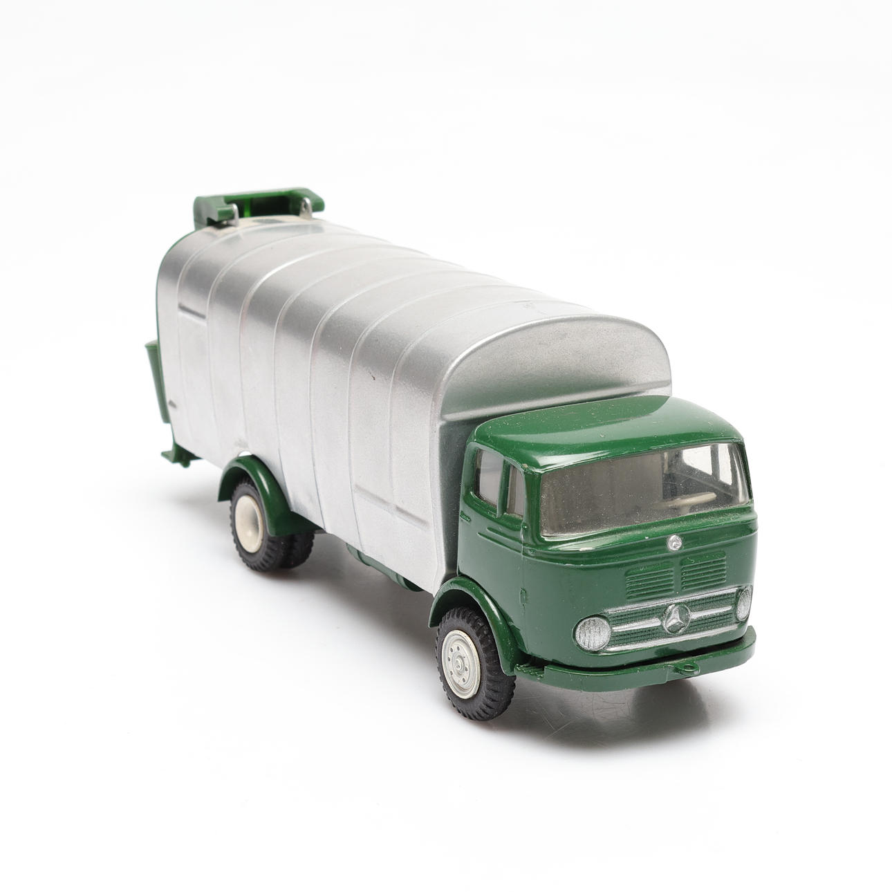TEKNO refuse truck 912, original box.