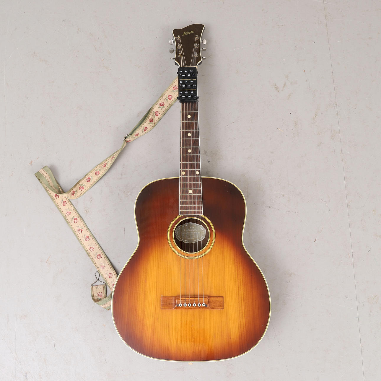 GITARR, akustisk, Levin.