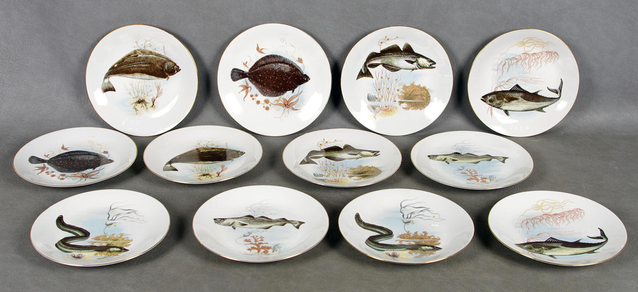 ASSIETTER med fiskdekor, 12 stycken, Kahla.