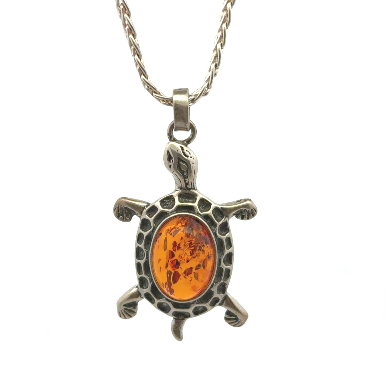 AMBER TURTLE PENDANT NECKLACE.