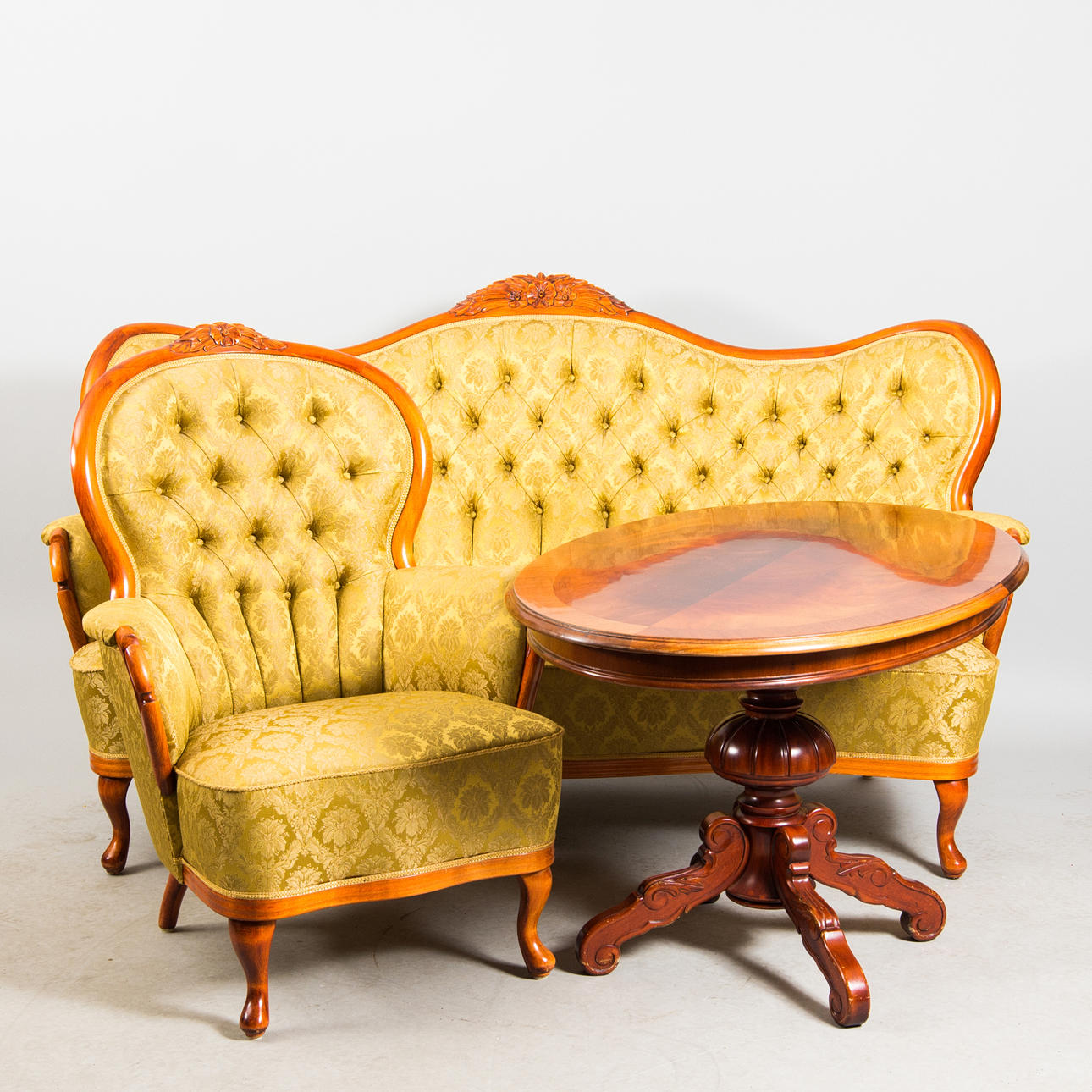 SALONGSGRUPP, mahogny, rokokostil, 1900-talets mitt.