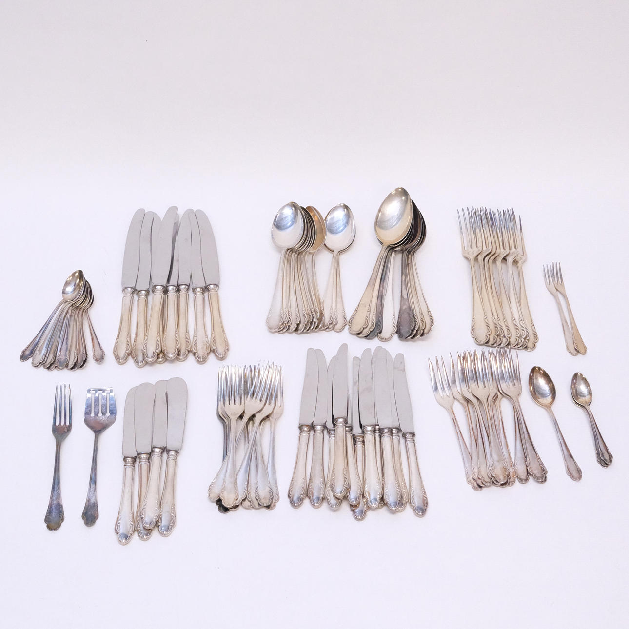 BESTICKSUPPSÄTTNING, MODELL "HAGA". SILVER. 93 DELAR.