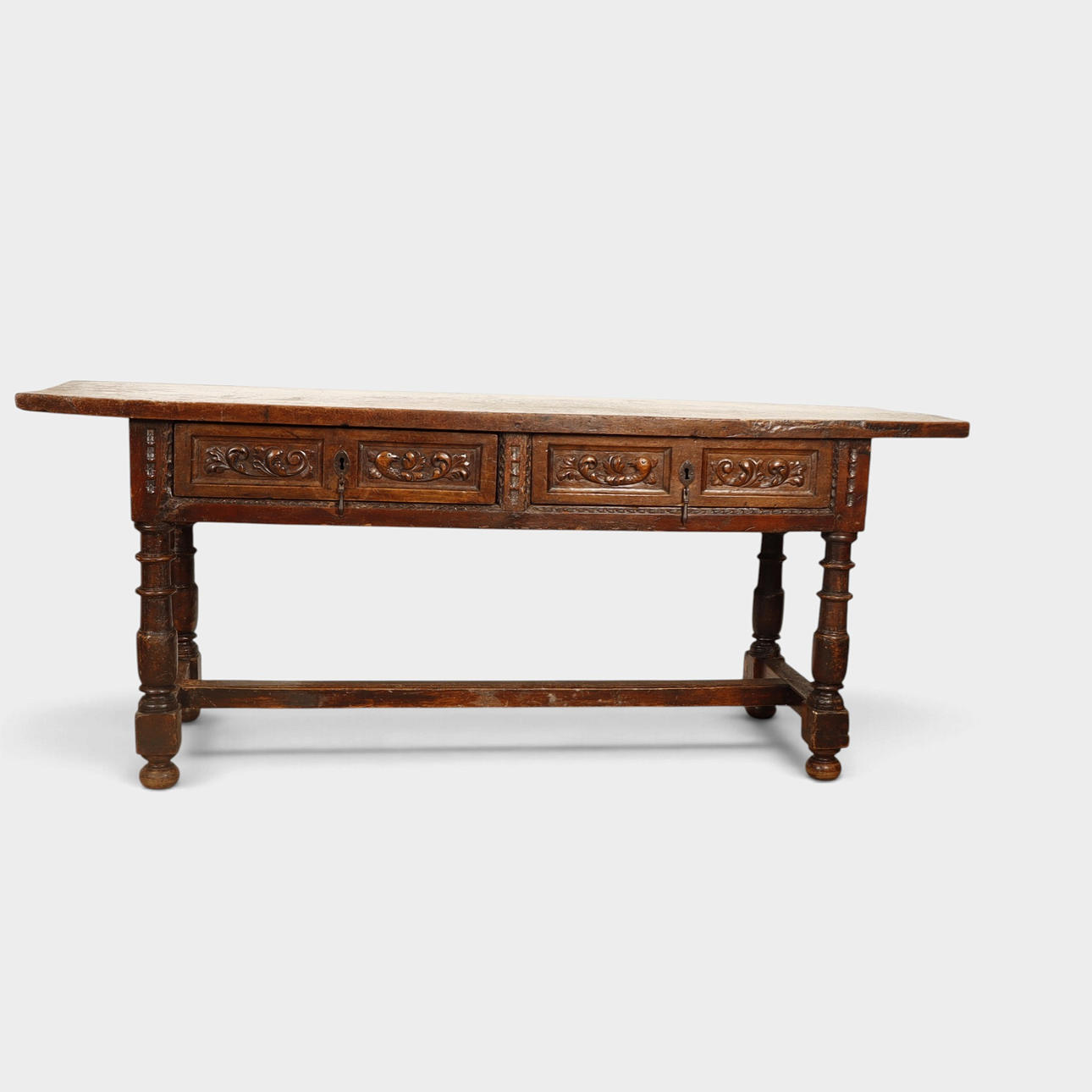 Castilian walnut refectory table, 17th century.