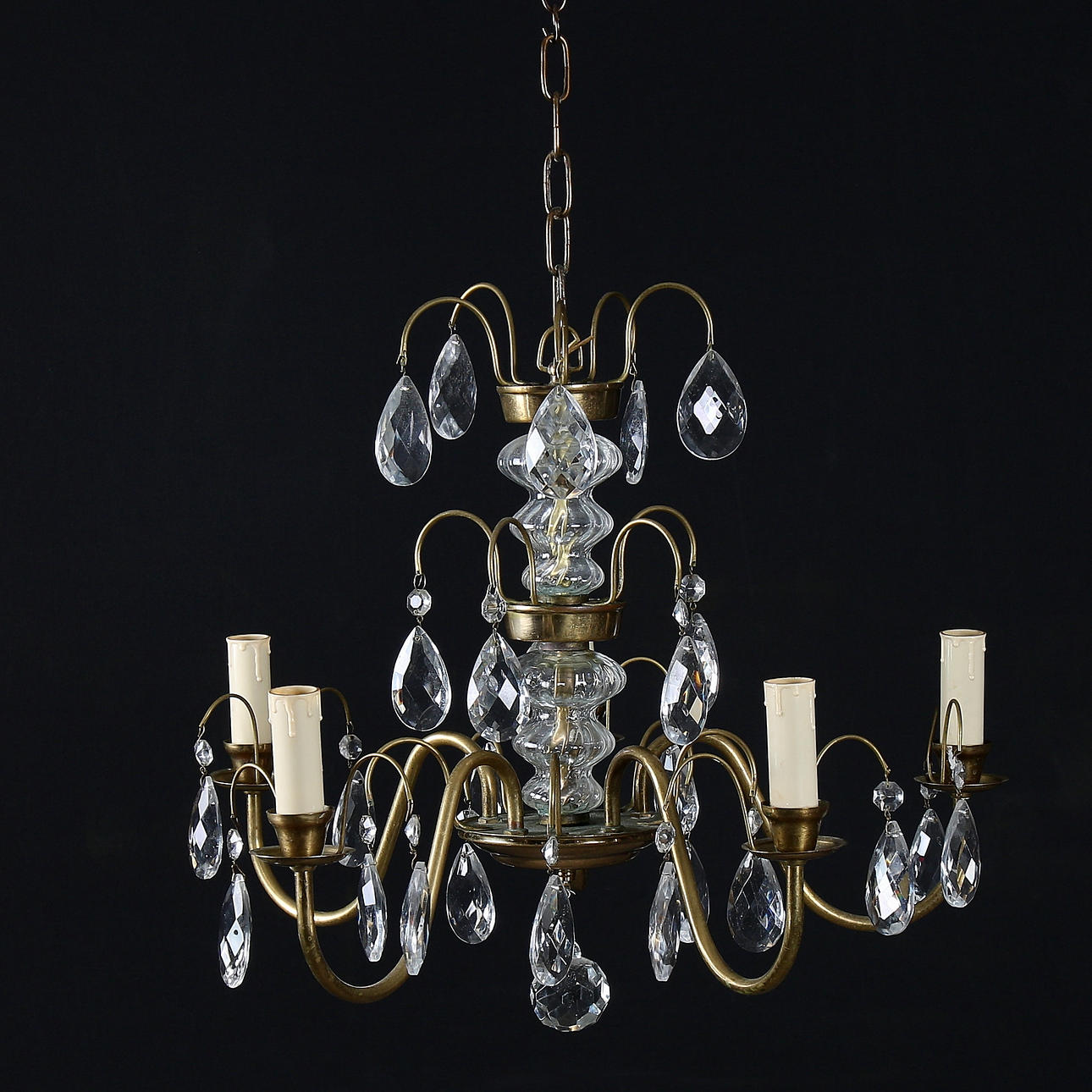 LJUSKRONA, mässing med prismor, 1900-talets första hälft.