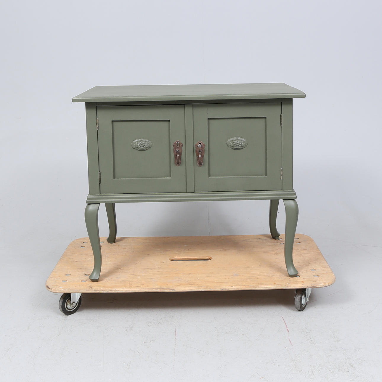 SIDEBOARD, bemålat, 1930-tal.