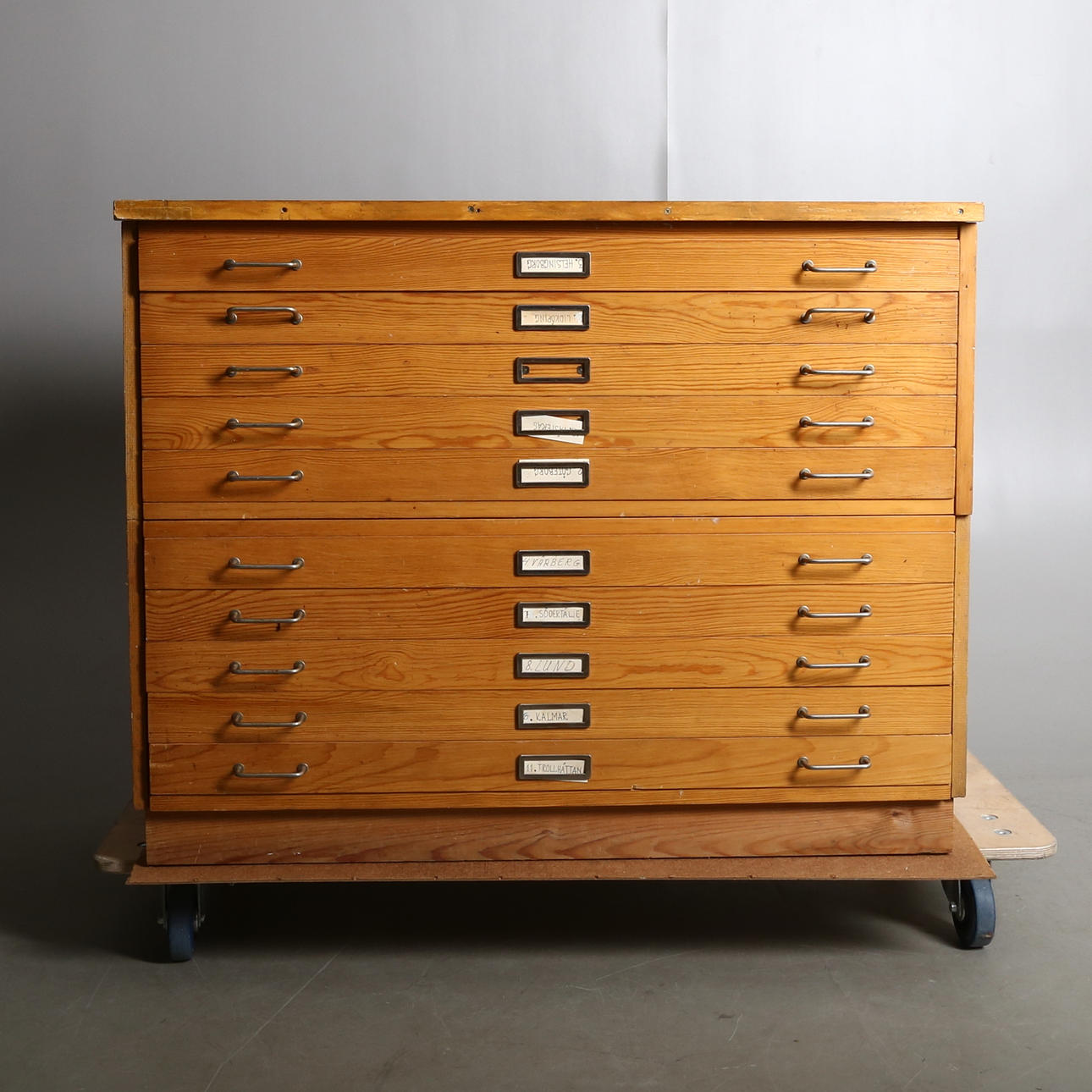 ARKITEKTHURTS, 1900-tal.