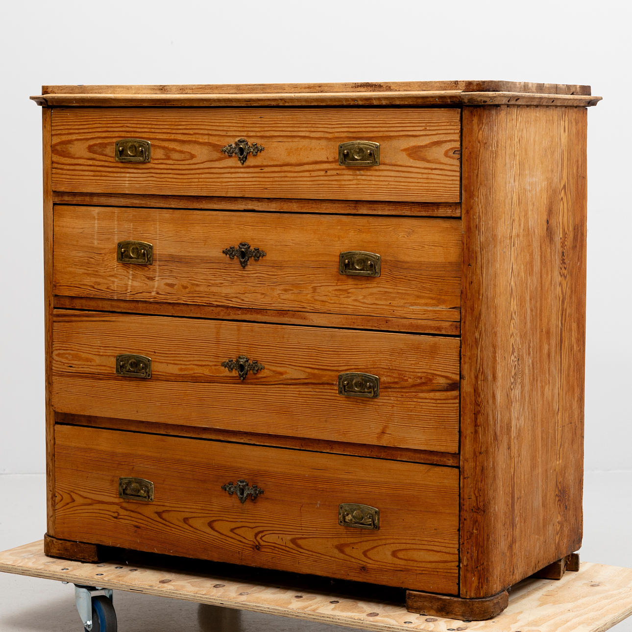 BYRÅ, furu, 1800-tal.