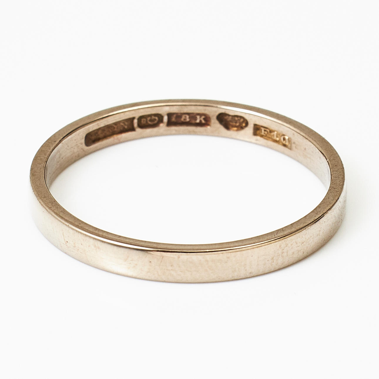 RING, 18 k rodierat vitguld, slät modell, Ceson, Malmö 1980.